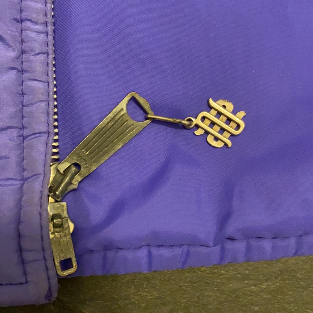 Ski/Winter jacket - Picture 3 of 12